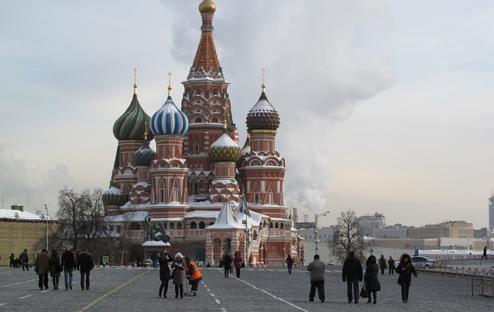 Découvrir la Place Rouge dans la ville de Moscou en Russie pour faire la rencontre d'une belle femme russe